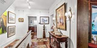 Beautiful 2 bedroom/ 2 bathroom apartment located right on Historic Main Street in St. Charles. Beautiful 2 bedroom/ 2 bathroom apartment located right on Historic Main Street in St. Charles. Gallery 6