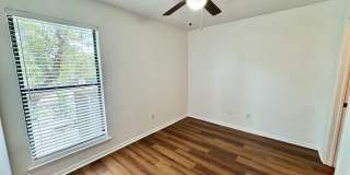 Move-In Ready Townhome with Thoughtful Multi-Level Design And NEW Flooring! Gallery 5