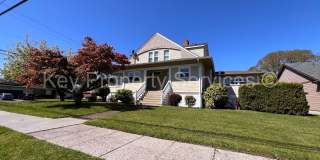 Charming One-Bedroom in Downtown Woodland Gallery 1