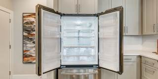 Proximo at Pena Station Gallery 89