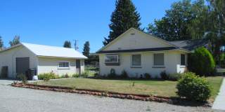 3 Bed House in Kittitas with Lawn Service! Gallery 1