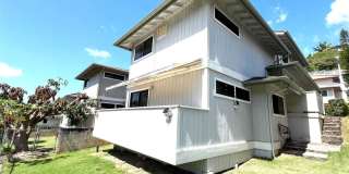 3br/2.5ba with garage, yard, solar panels in Aiea Heights! Pets Negotiable! Gallery 7
