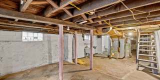 Beautiful 3 bedroom home in Coraopolis available June 1! Gallery 31