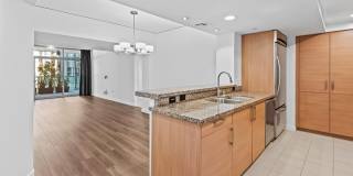 13650 MARINA POINTE Dr Gallery 1