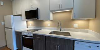 Red Oak at 83 Hanover Street Gallery 61