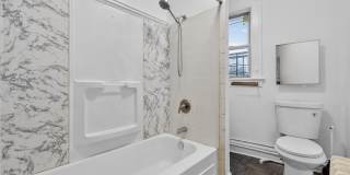 2092 Grand Avenue Gallery 10