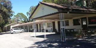 1/1 Efficiency apartment w/ LAKE VIEW and WATER/ELECTRIC INCLUDED! Furnishings available! Gallery 1