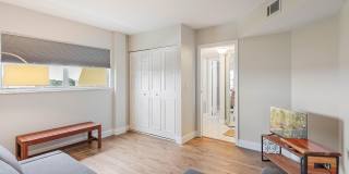 3661 Via Poinciana Gallery 18