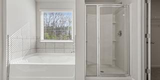 Modern 4BR/2.5BA Home in Lithonia w/Hot Tub & Outdoor Firepit Gallery 24