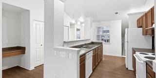 Luxurious Lakeside Living: Spacious 2-Bedroom Retreat starting at $1,339 - $1,424 Luxurious Lakeside Living: Spacious 2-Bedroom Retreat starting at $1,339 - $1,424 Gallery 19