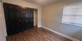 2254 W Garfield Boulevard Gallery 8