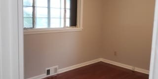 Cute 3 bedroom duplex FOR RENT on Uintah St. Gallery 8