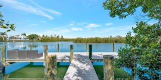 ALL THE CHARM! - Siesta Key 1+ acre on the Bay - 3 bed/ 2 bath pool home Gallery 55