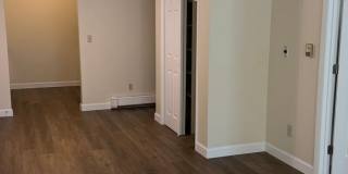 Recently Remodeled 2 Bed 1 Bath Lakeside Dr Condo Gallery 1