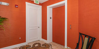 Beautiful Condo Gallery 9