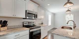 $500 Off First Month!  Beautiful 3 Bedroom Home on a Corner Lot with Modern Upgrades! Gallery 9