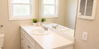 ***South Side Duplex Apartment For Rent * Pet Friendly * Walk to E. Carson St. * Available Now * Renovated *** Gallery 18