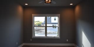 Luxurious 4 Bedroom, 3.5 Bathroom Home In Fayetteville, AR Gallery 12
