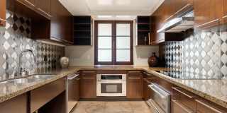 1818 Platinum Triangle Gallery 26