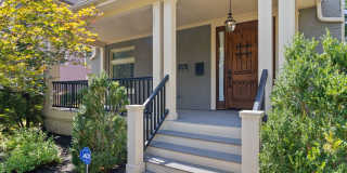 OAKLEY - Stunning executive tudor Gallery 5