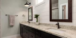 150 Manning Square Gallery 13