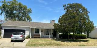 Adorable 3/1 w/Amazing Fenced Yard!  PLEASE READ ENTIRE AD FOR VIEWINGS Gallery 1