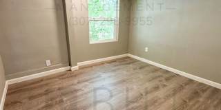 PET FRIENDLY 2 BED/ 1 BATH MINUTES FROM DOWNTOWN! Gallery 8