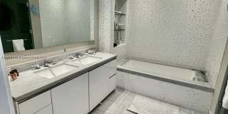 16901 Collins Ave Gallery 7