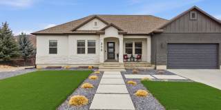 210 E Huckleberry Lane Gallery 1