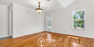 Modern Living in the Heart of West Ashley Gallery 13
