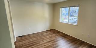 3bed 2.5 bath Silverdale Rejuvinated Townhouse Gallery 25