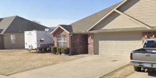 202 Foxglove St Gallery 1