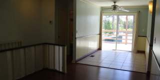 Beautiful 2 bedroom Lakefront Home Gallery 15