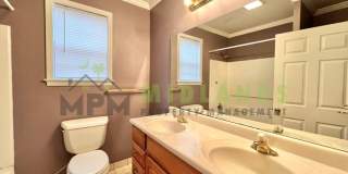 3425 Manor Avenue Gallery 26