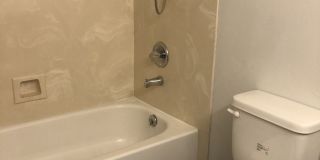 Nice 2 Story 3 Bedroomd 2 Bathrooms-Townhome Gallery 19