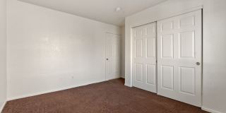 Bright & Open 2 Bed, 2 Bath Condo in Las Vegas Gallery 18