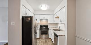 Glen at Lakewood Gallery 7