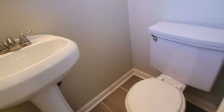 331 Emory Dr. Pensacola, FL. MOVE IN SPECIAL: HALF OFF first full month of rent!!! Gallery 16