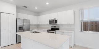 2405 Northwest 131st Circleclientes@realtymiamigroup.com Gallery 15