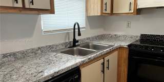 6001 Shakerwood Cir Gallery 3