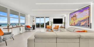 1147 Hillsboro Mile Gallery 16