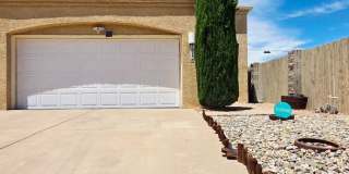 Spacious Northeast Heights Townhome for Rent! Spacious Northeast Heights Townhome for Rent! Gallery 1