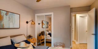 Park Plaza Gallery 17