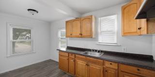 19121 Kingsville St Gallery 3