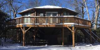 Furnished Rental in Blowing Rock Area; Absolutely Wonderful Deck for Entertaining! Gallery 1