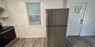 Cute 3 Bedroom, 1 Bathroom House on Sunset Hill! Gallery 9