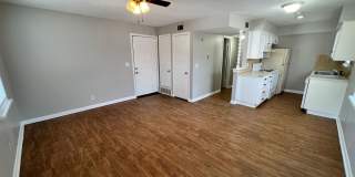 2-Bed, 1-Bath Apartment with Garage Parking! Gallery 5