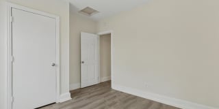 511 CONARROE Street Gallery 5