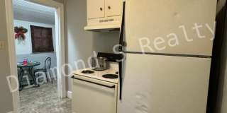 Cute and Clean 2 Bedroom Home Available Now! Gallery 8