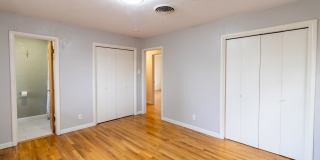 1556 Singleton Avenue Gallery 12
